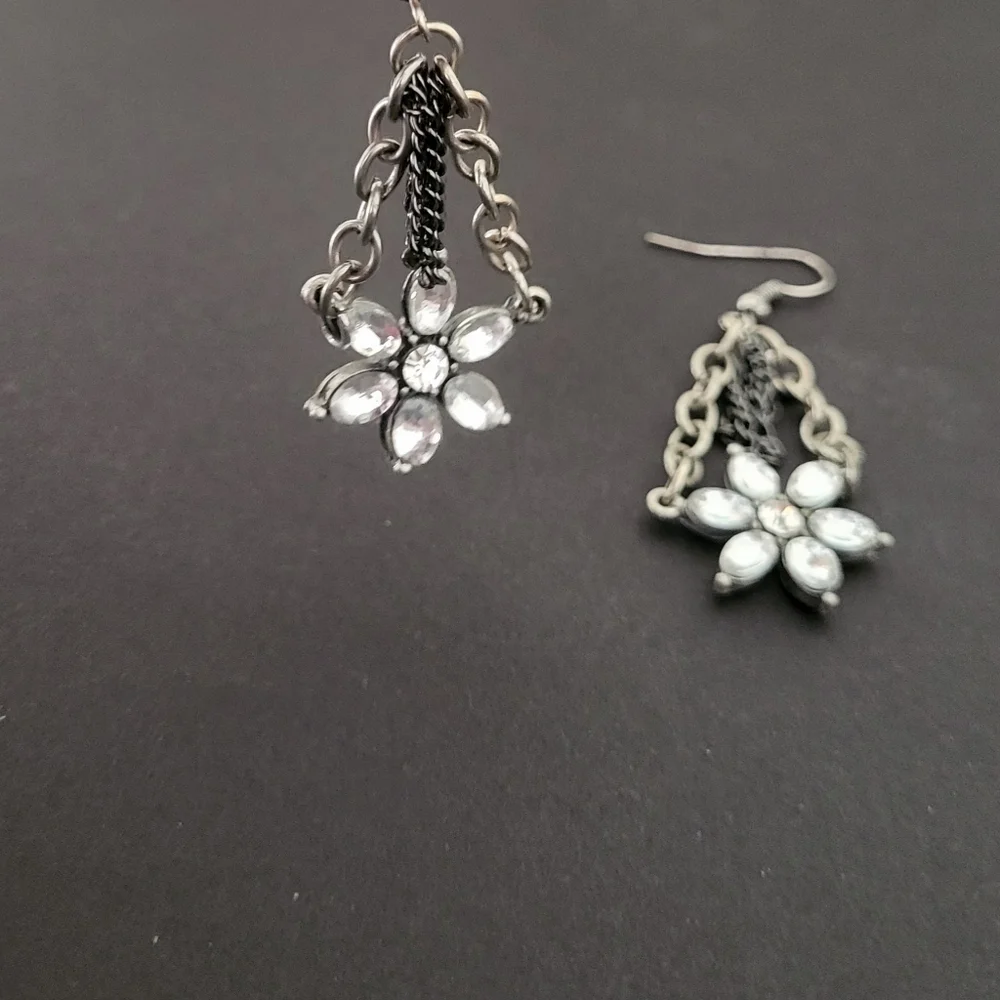 Crystal Rhinestone Dangle Flower Bling Earrings Clear Stone Gem Jewels Jewelry